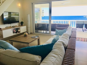 Living Sitting Area facing terrace and ocean