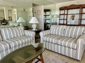 Spacious living room