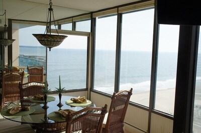 Top-Rated Luxury Oceanfrt Condo Spectacular Views-Outstanding Reviews