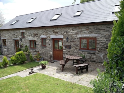 Characterful cottage in beautiful, quiet, rural location close to the coast.