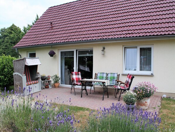 Holiday Home Exterior [summer]