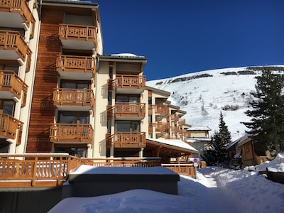 T2 / 3, heart of resort, bottom of slopes, parking, 30m3 + 100m2 terrace