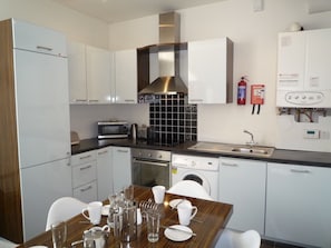 Castlemartyr Holiday Lodges, 3 Bed Mews, Pretty Holiday Accommodation in Castlemartyr, County Cork