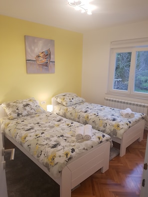 Sun bedroom