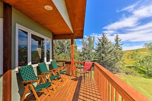 Private Deck | 1,700 Sq Ft