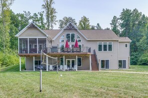 Exterior Space | Waterfront Yard