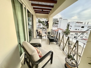 Front patio facing beach.