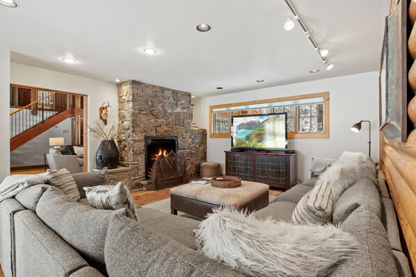 2nd Living Room with See-Thru Fireplace