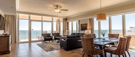 Phoenix Gulf Shores 1601 Living room