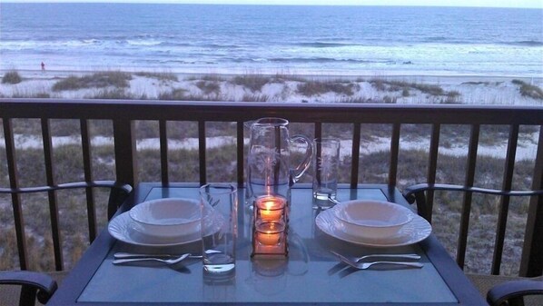 Balcony Dinning