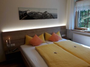 Schlafzimmer Top 4