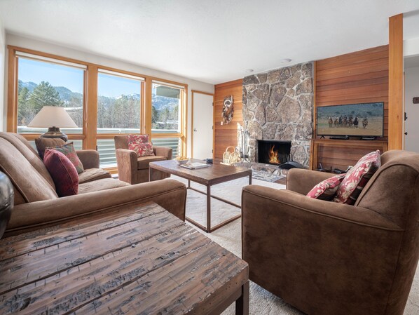 Living Room with Mountain Views