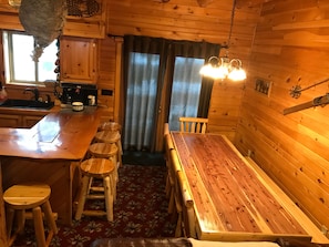 Kitchen seating for 14+