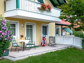 Ferienwohnung 2 mit großer Südterrasse