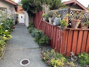 Entry path to the apartment 