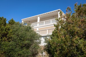 Facade of House seen from waterfront