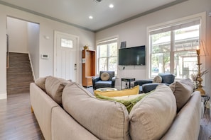 Living Room | Smart TV | New Furniture