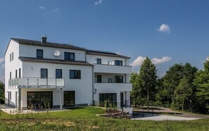 Gästehaus Turmblick (Bad Abbach)-Außenansicht Gästehaus Turmblick