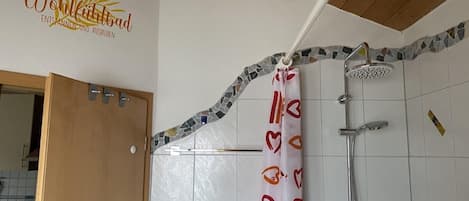 Ferienwohnung Wintergarten-Bad FeWo WG
