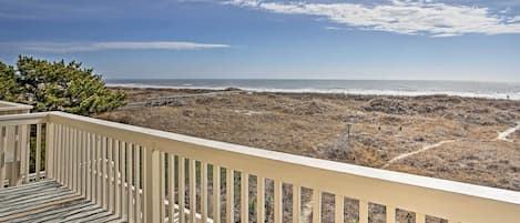 Sunset Beach Vacation Rental | 4BR | 3.5BA | 2,400 Sq Ft | Steps Required