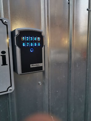 Self check in using a lockbox with code. 