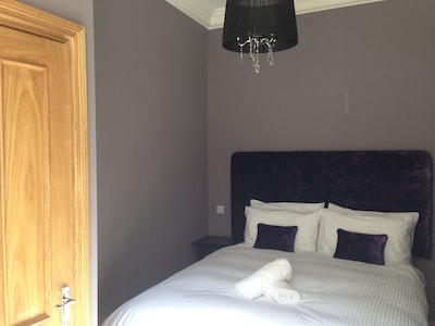 Luxurious Top Royal Mile 2 bedroom 2 shower room 