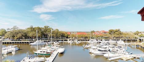 360 Degree HarbourFront Views!