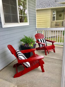 Designer Pottery Barn Home w/ Pikes Peak Views! Hiking, USAFA, Garden of Gods