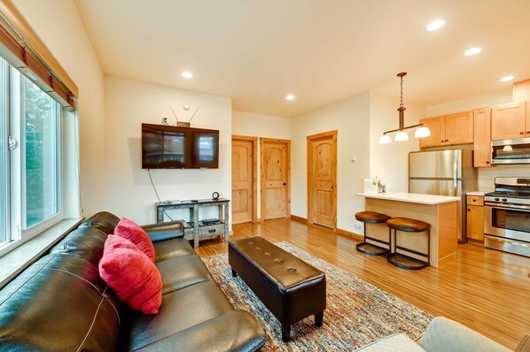 Soldotna Vacation Rental | 2BR | 1BA | Stairs Required | 600 Sq Ft