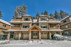 4 bedrooms, 3 bathrooms, and luxurious new updates throughout. Unit is located on the left, top level of this brand new condo complex.