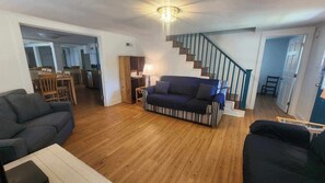 Living Area (alternate view)