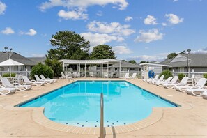 Enjoy this community pool!