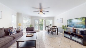 Living and dining area