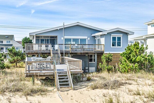 Rear Exterior of Dookies Dune