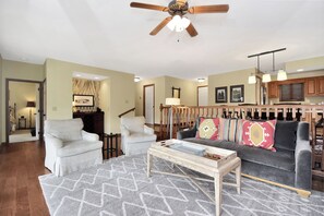 CM1_LivingRoom2_med