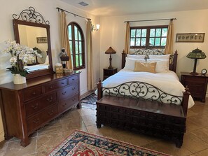 Master Bedroom with plush Queen sized bed