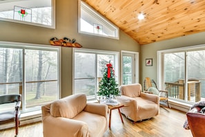 Living Room | 1st Floor | Gas Fireplace | Central Heating