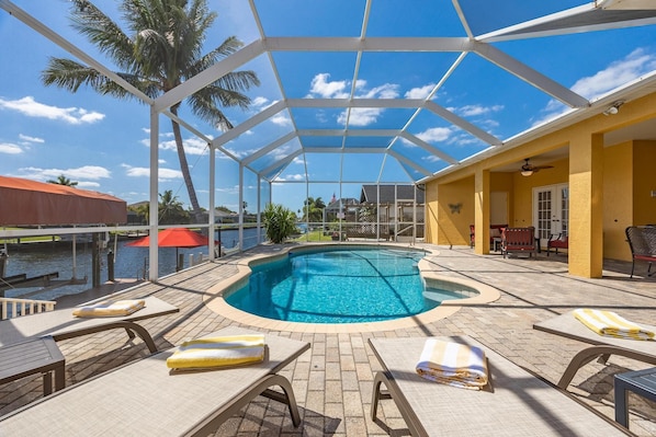 Private saltwater pool vacation rental in Cape Coral, Florida