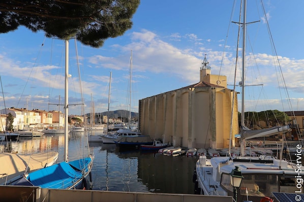 Marina