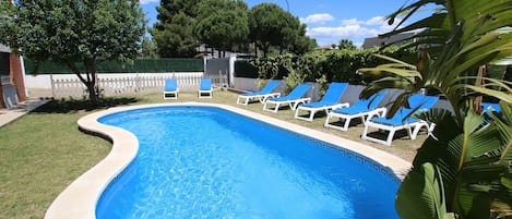 casa rosales with pool in cambrils rent