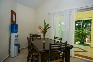 indoor dining area with seating for 6 +