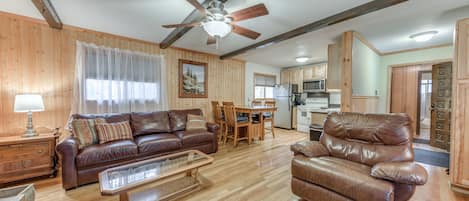 Cloudcroft Vacation Rental | 2BR | 1BA | 832 Sq Ft | Stairs Required