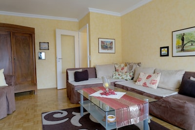 lovely living ambience, 3 rooms absolutely quiet in the center, 4 km Heidelberg