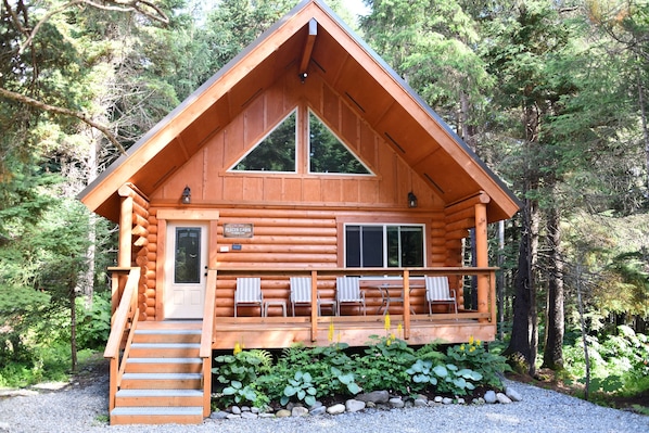 Alyeska Hideaway Log Cabins - Placer Cabin