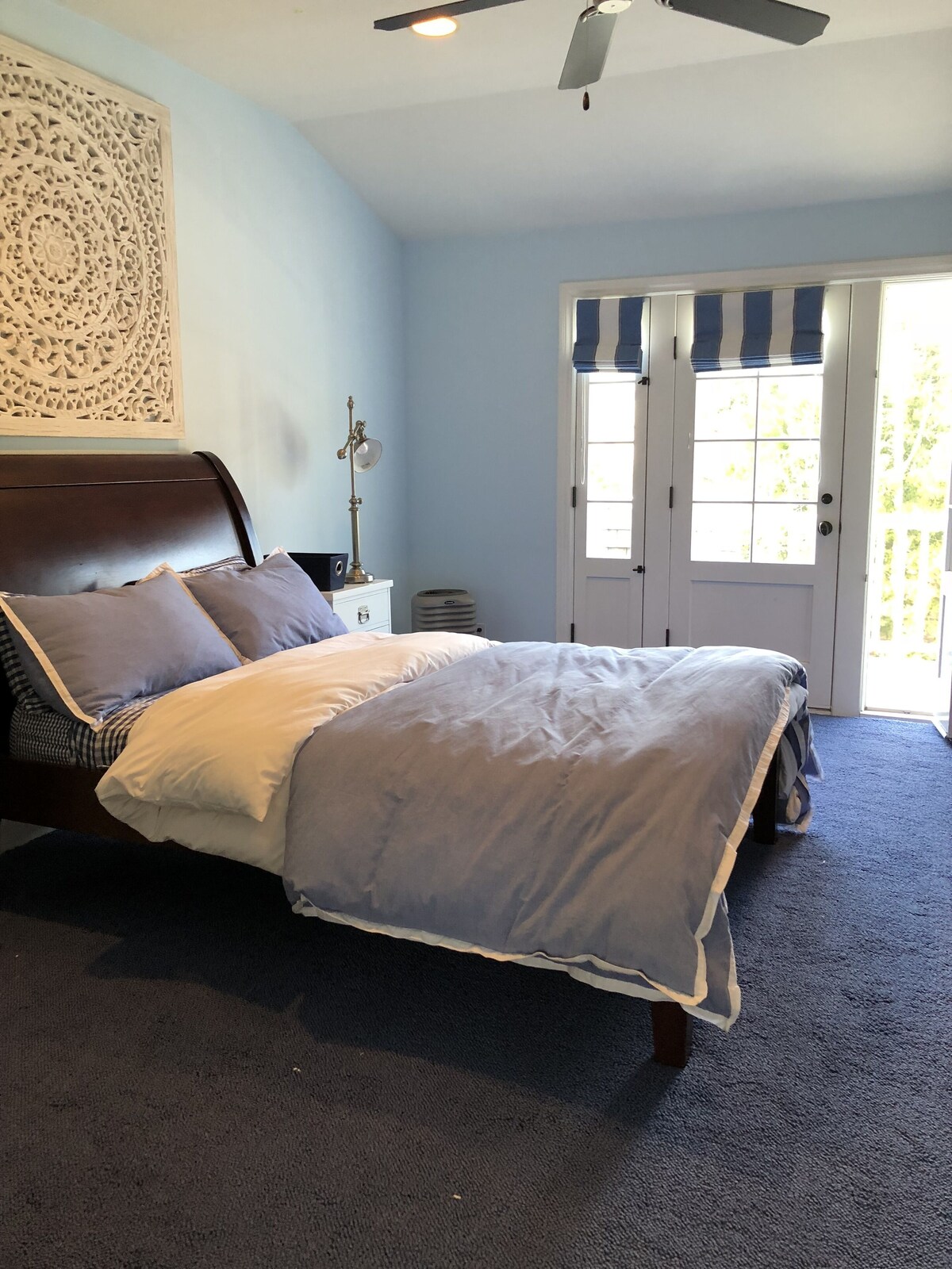 Pacific Palisades gated private 1/2 acre luxury family home.  Close to beaches.