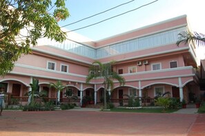 Esterni
