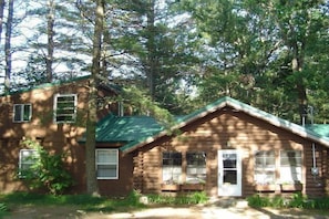 Honeymoon Cabin