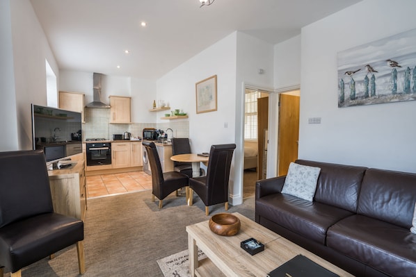 Open Plan Living Area / Kitchen