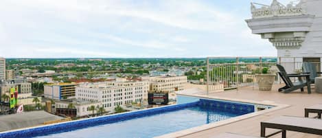 Piscine sur le toit