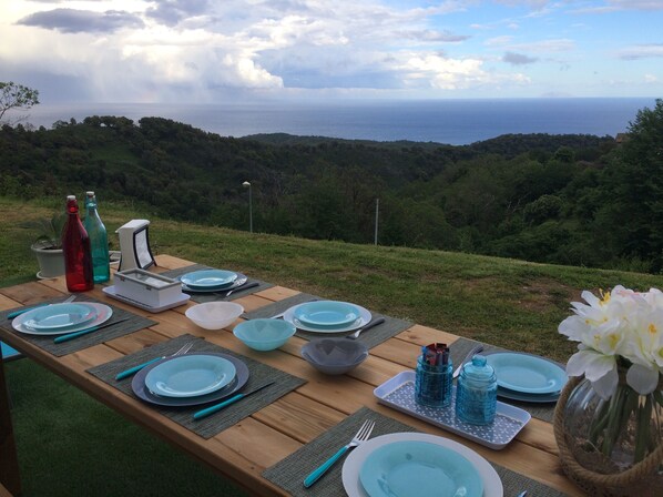 Outdoor dining